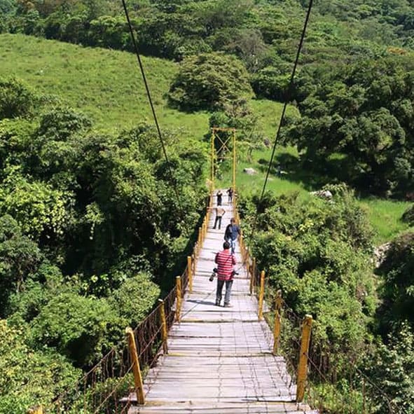 Visitar el Puente Colgante Miguel Hidalgo y Costilla – PAHUATLÁN, PUEBLOS MÁGICOS